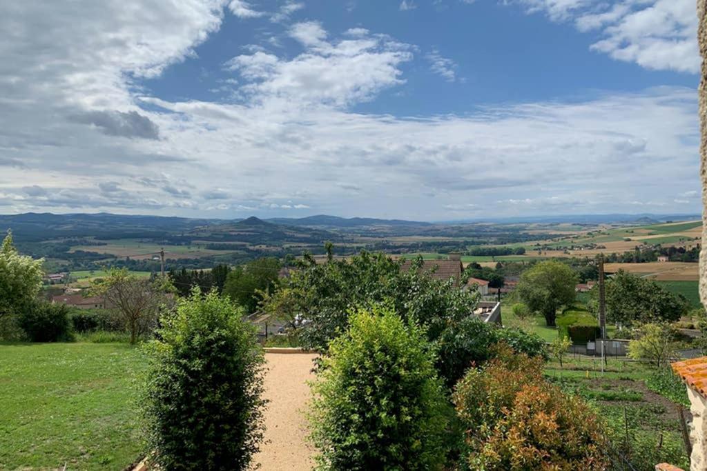 Domaine Des Pierres D Auvergne Flat Экстерьер фото